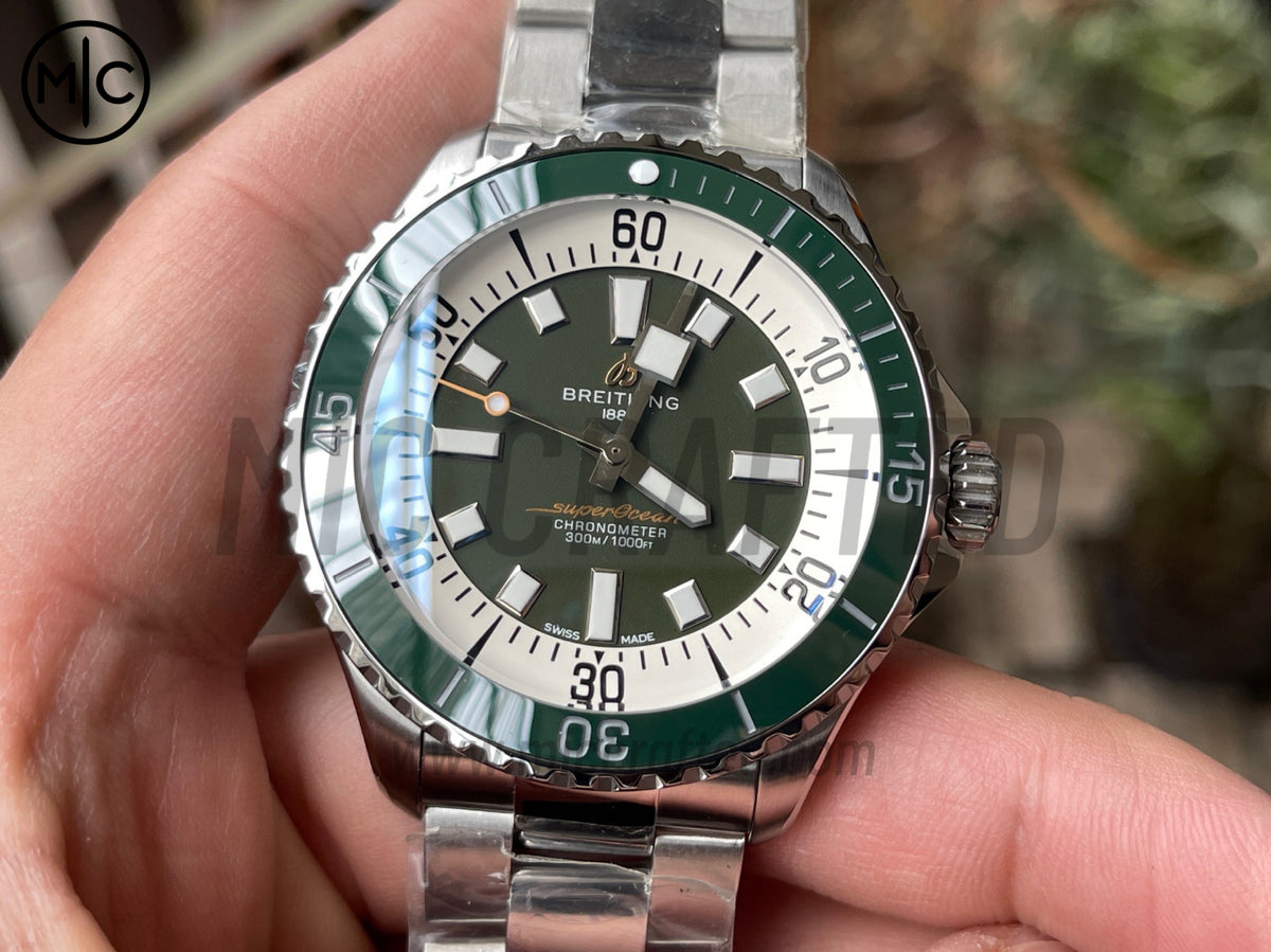 超級海洋系列自動腕錶 44mm 不鏽鋼綠色錶圈綠色錶盤配不鏽鋼錶鏈 - 尊貴版