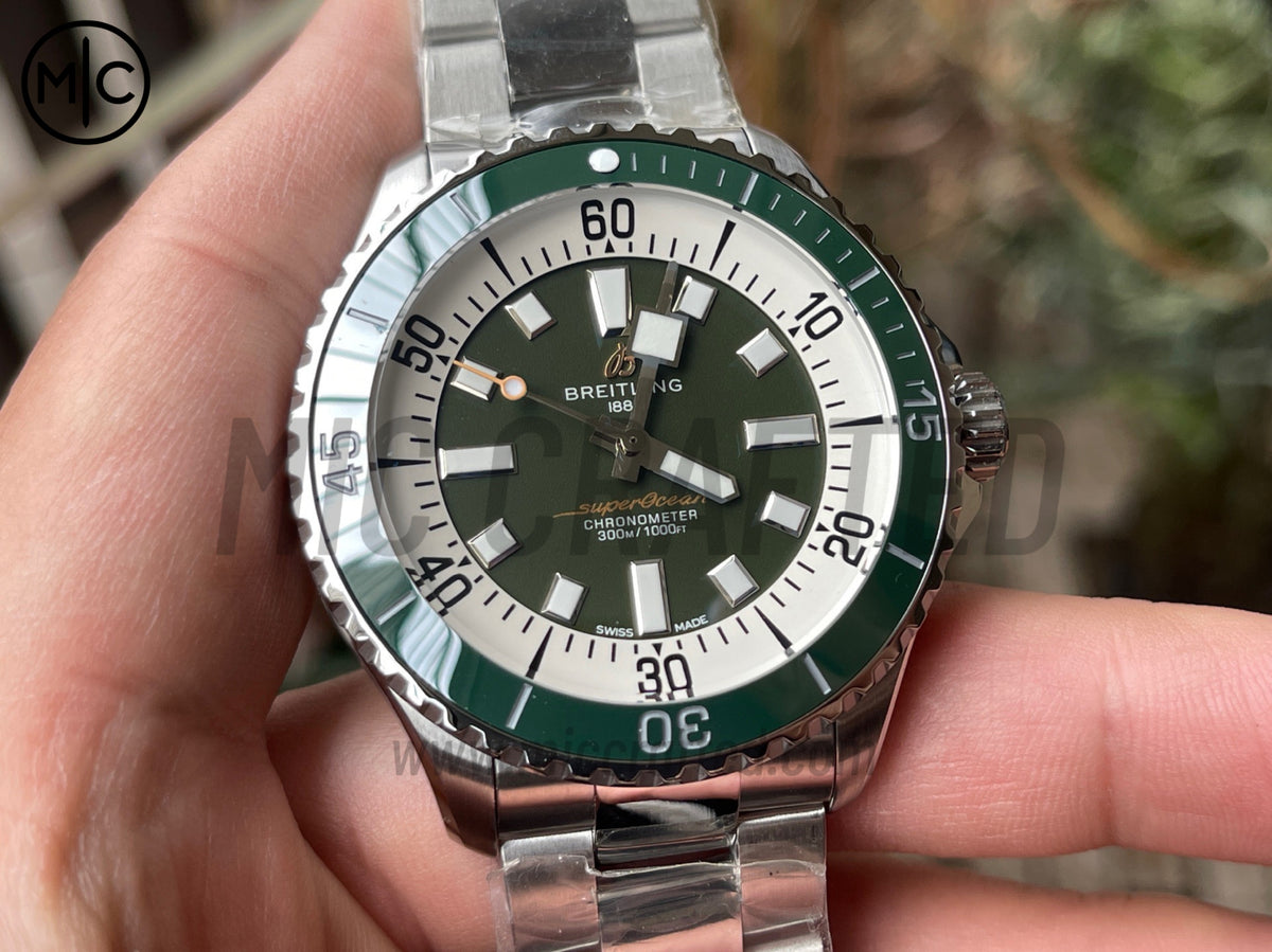 超級海洋系列自動腕錶 44mm 不鏽鋼綠色錶圈綠色錶盤配不鏽鋼錶鏈 - 尊貴版
