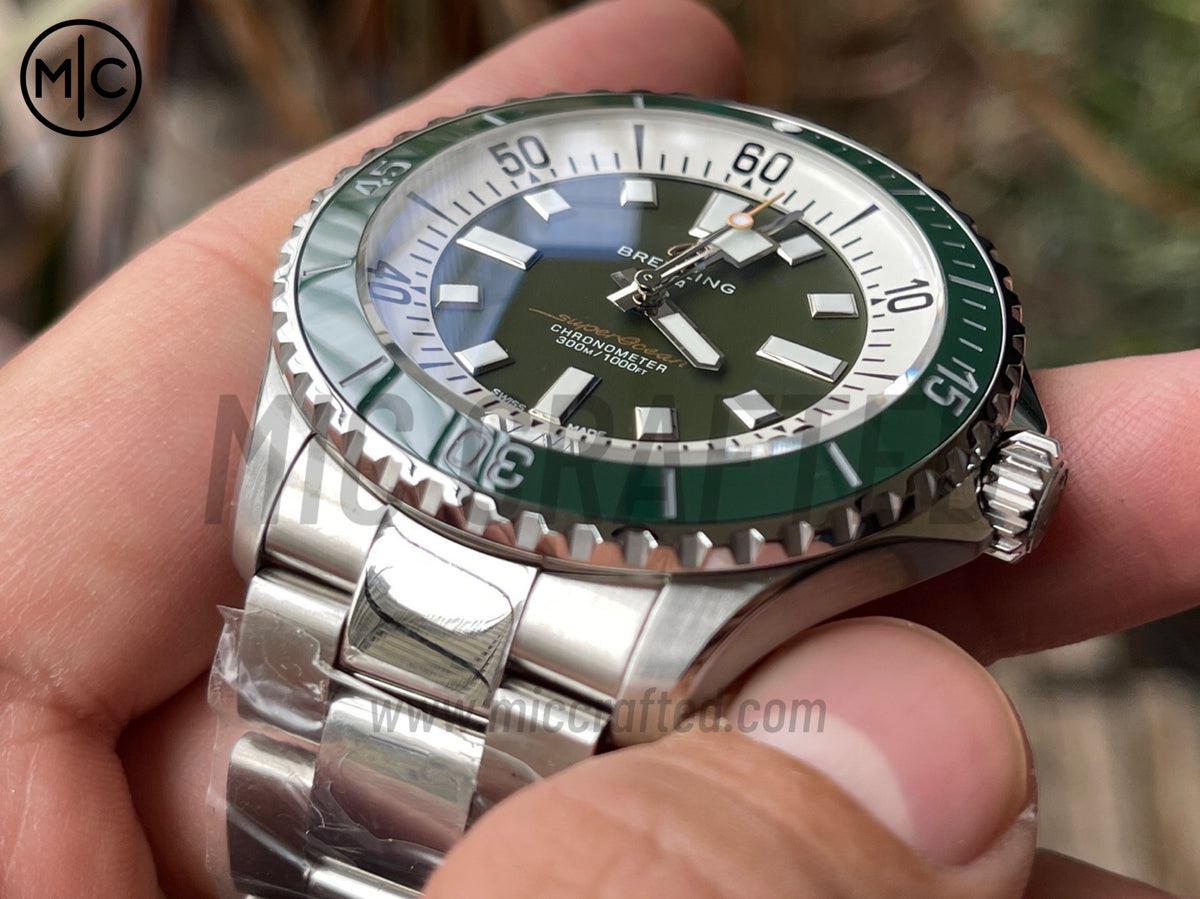 超級海洋系列自動腕錶 44mm 不鏽鋼綠色錶圈綠色錶盤配不鏽鋼錶鏈 - 尊貴版