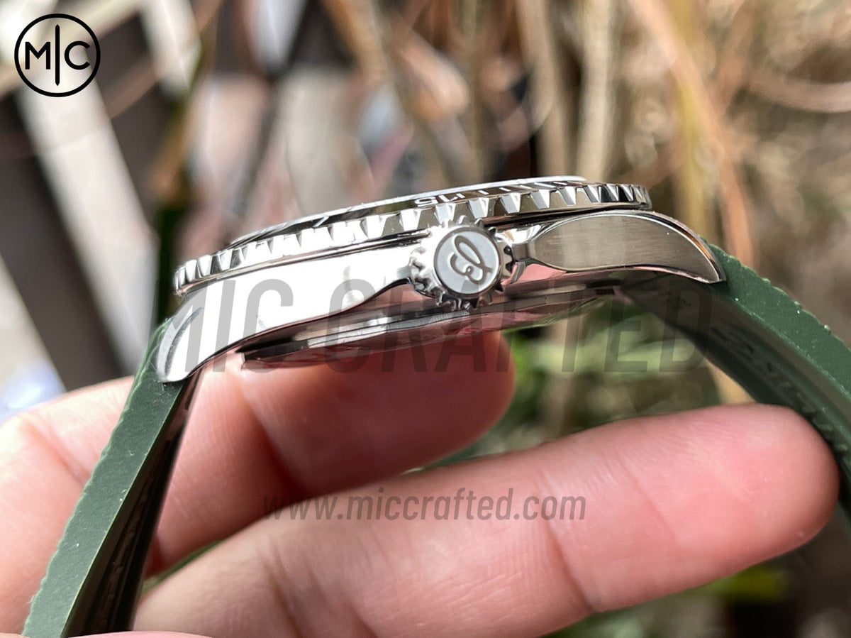 超級海洋系列自動腕錶 44mm 不鏽鋼黑色錶圈橙色錶盤配綠色橡膠錶帶 - 尊貴版