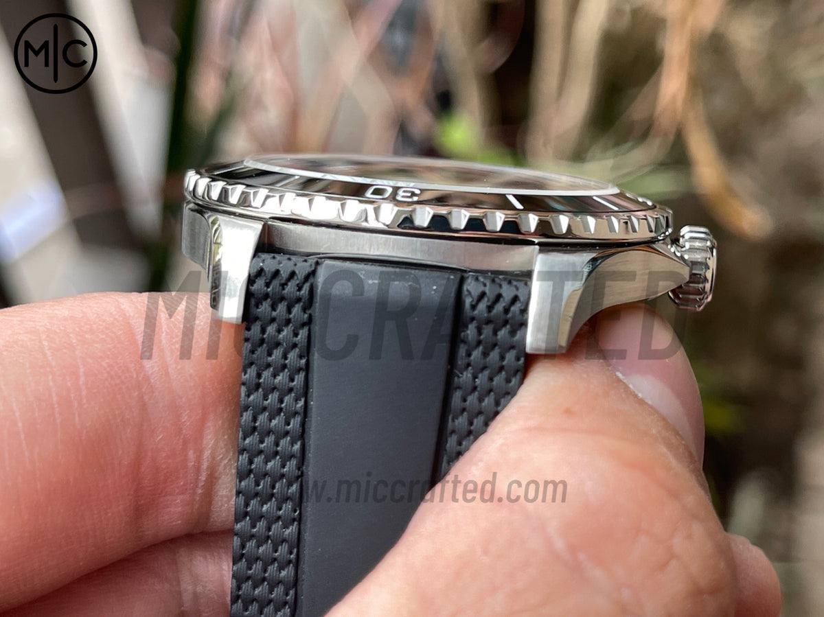 超級海洋系列自動腕錶 44mm 不鏽鋼黑色錶圈黑色錶盤配黑色橡膠錶帶 - 尊貴版