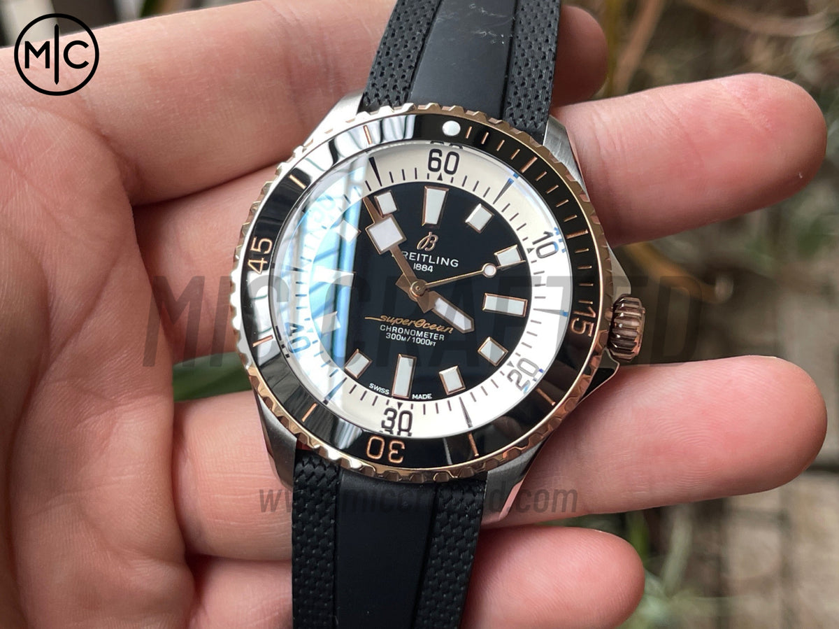 超級海洋系列自動腕錶 44mm 不鏽鋼/玫瑰金黑白錶盤配黑色橡膠錶帶 - 尊貴版
