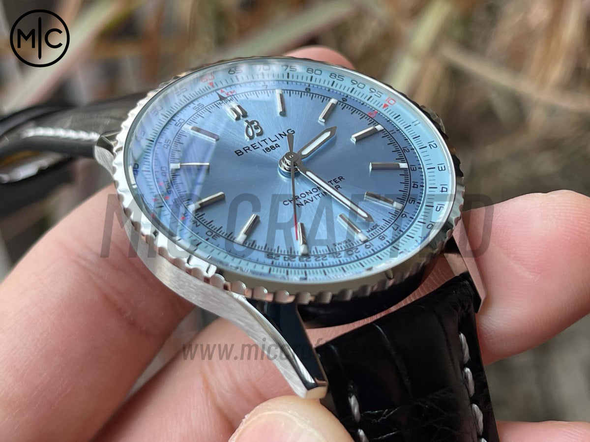 Navitimer Automatic 41mm SS 冰藍色錶盤配黑色皮革錶帶 – Premium Edition