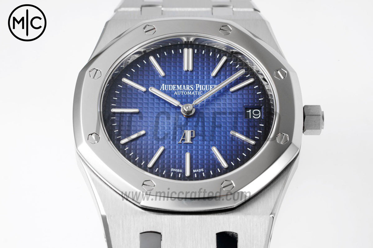 Royal Oak 39mm 15202IP 鈦金屬藍色紋理錶盤配 SS 錶鏈 - 尊貴版