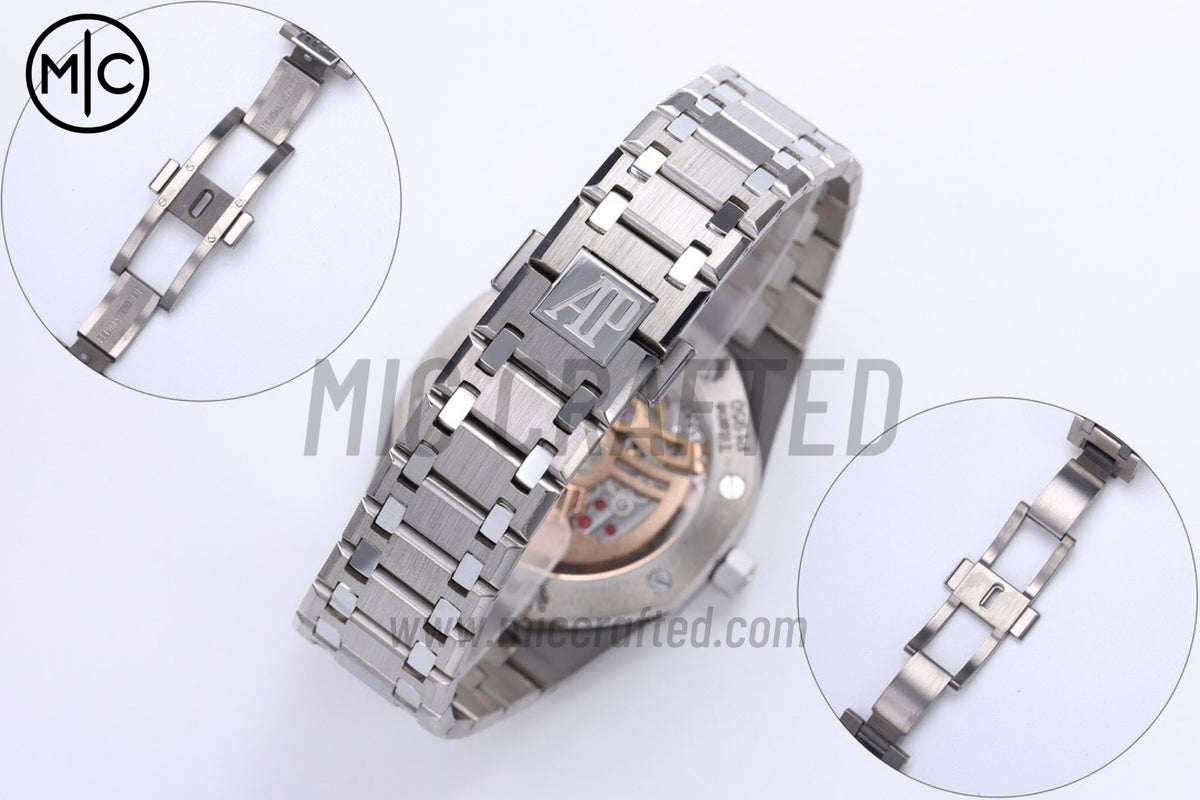 Royal Oak 39mm Titanium 16202XT Red Dial on Bracelet – Premium Edition