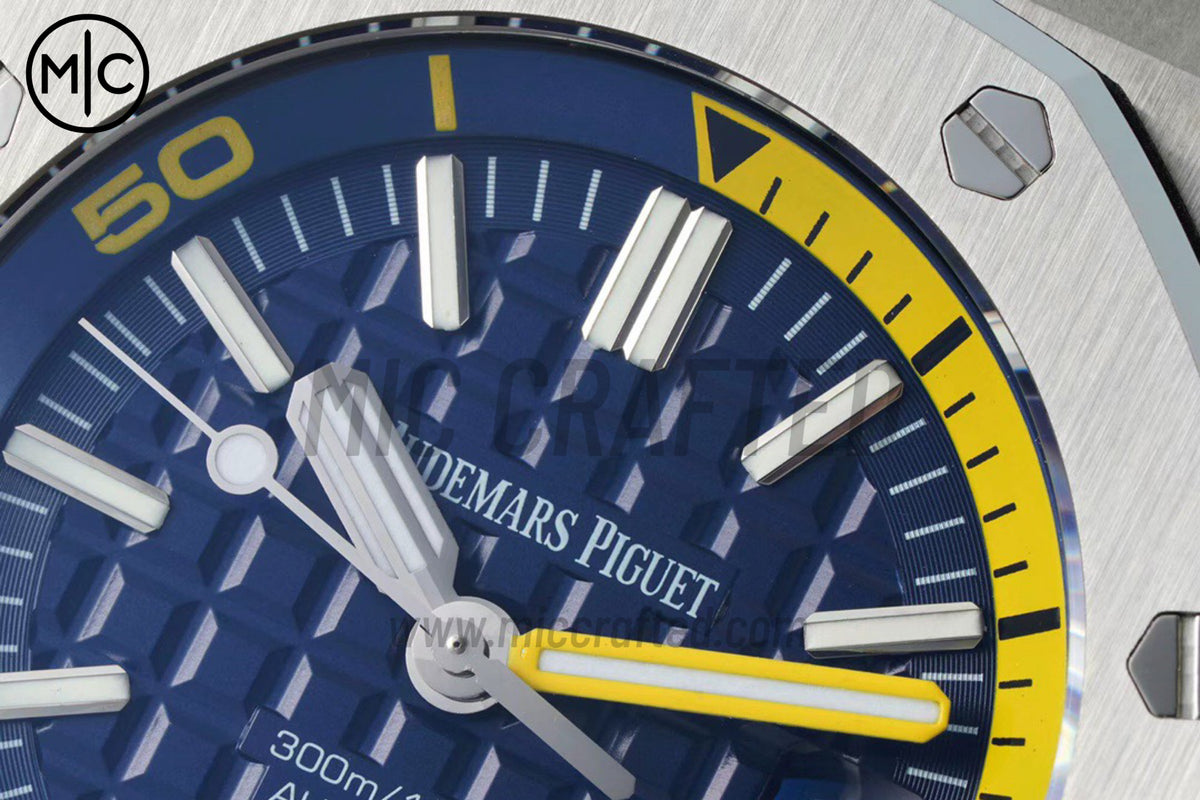 皇家橡樹 Offshore Diver 15710 藍色錶盤搭配藍色橡膠錶帶 - 尊貴版