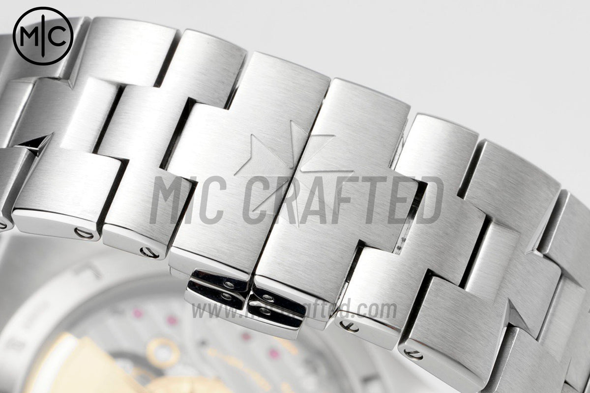 Overseas 4500V 41mm SS Silver Dial on SS Bracelet – Premium Edition