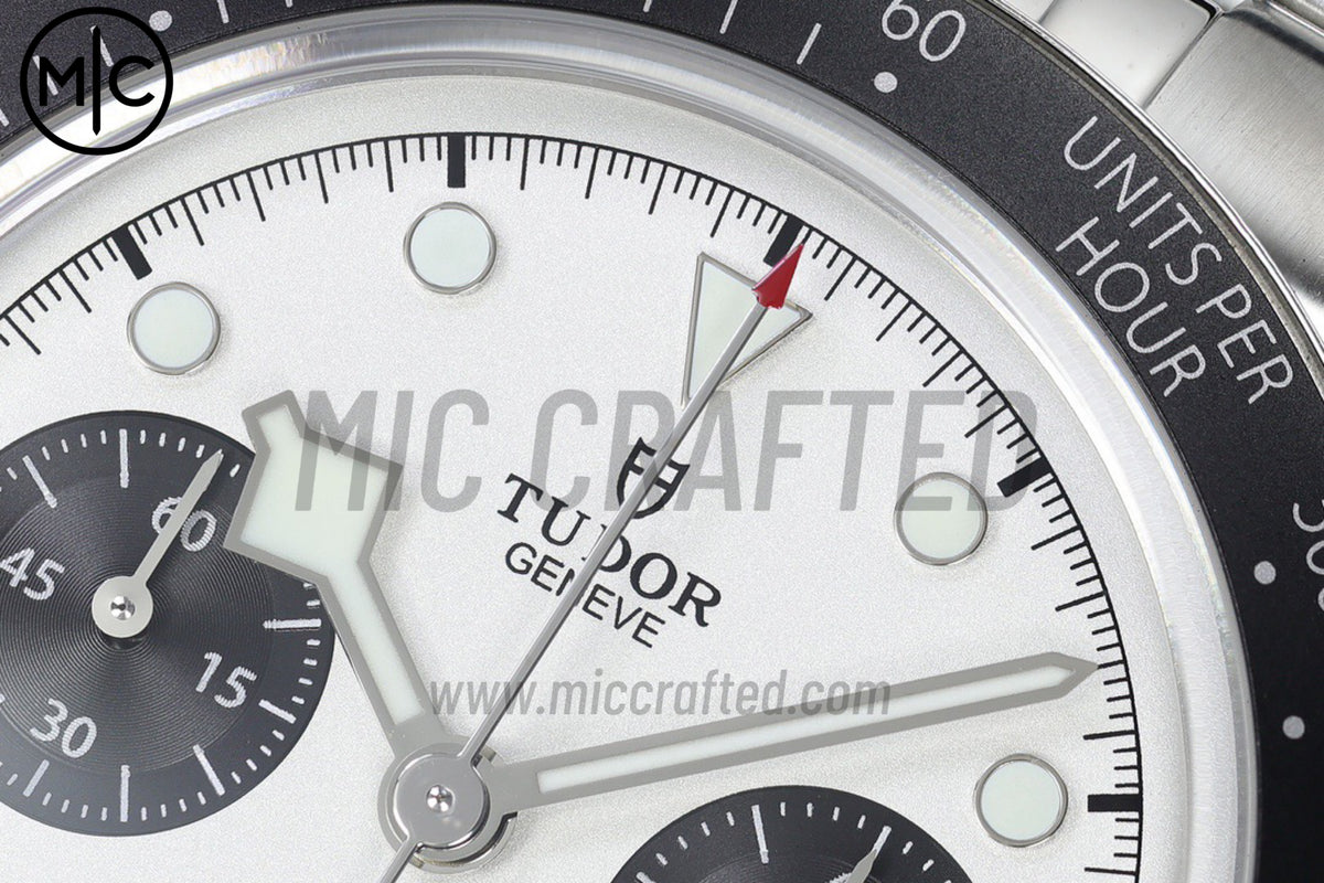 Black Bay Chrono 41mm SS White/Black Dial on SS Bracelet – Premium Edition