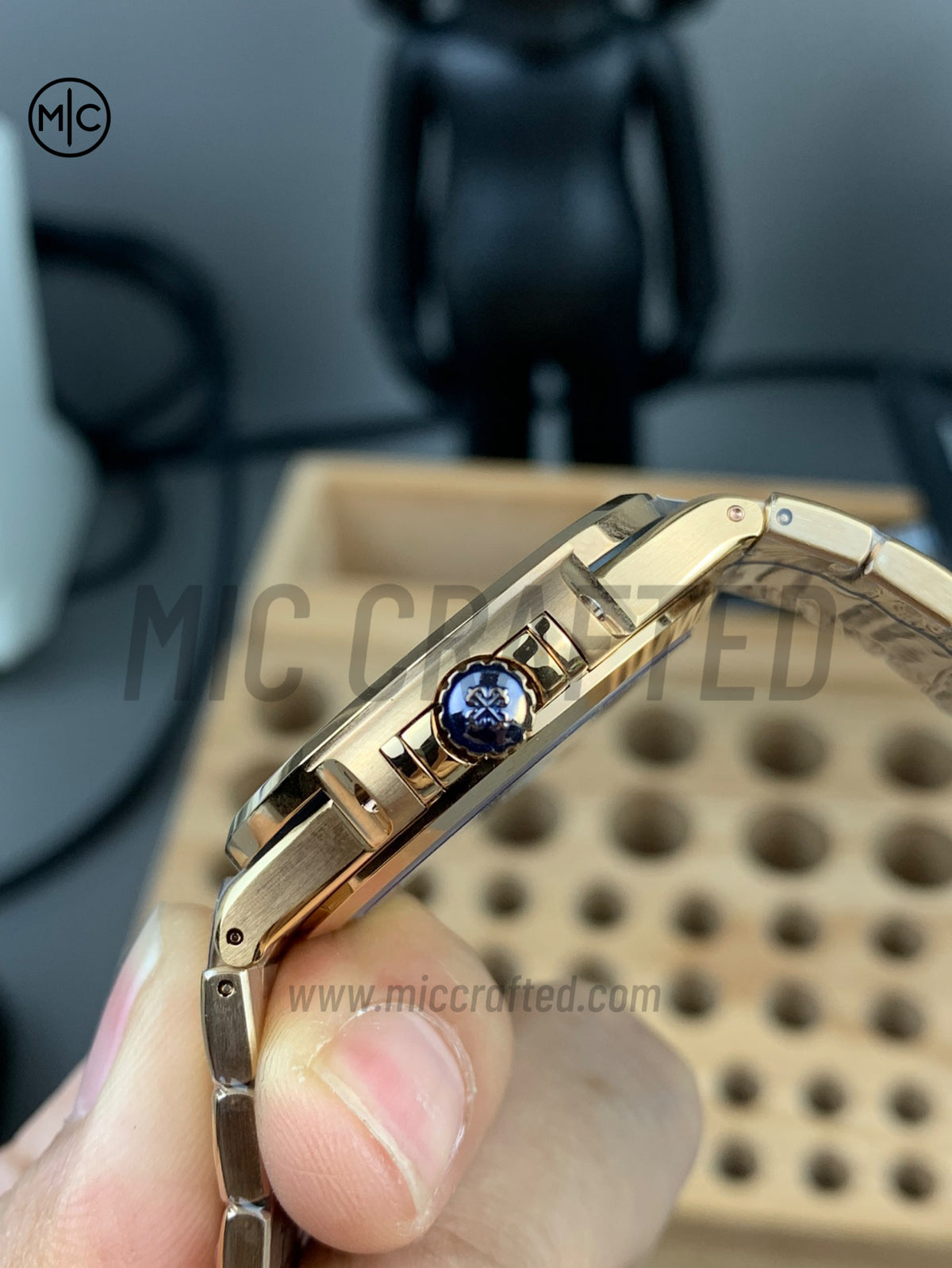 Nautilus 7118 35.2mm RG 女裝銀色錶盤鑲鑽錶圈搭配玫瑰金錶鏈 - 高級版