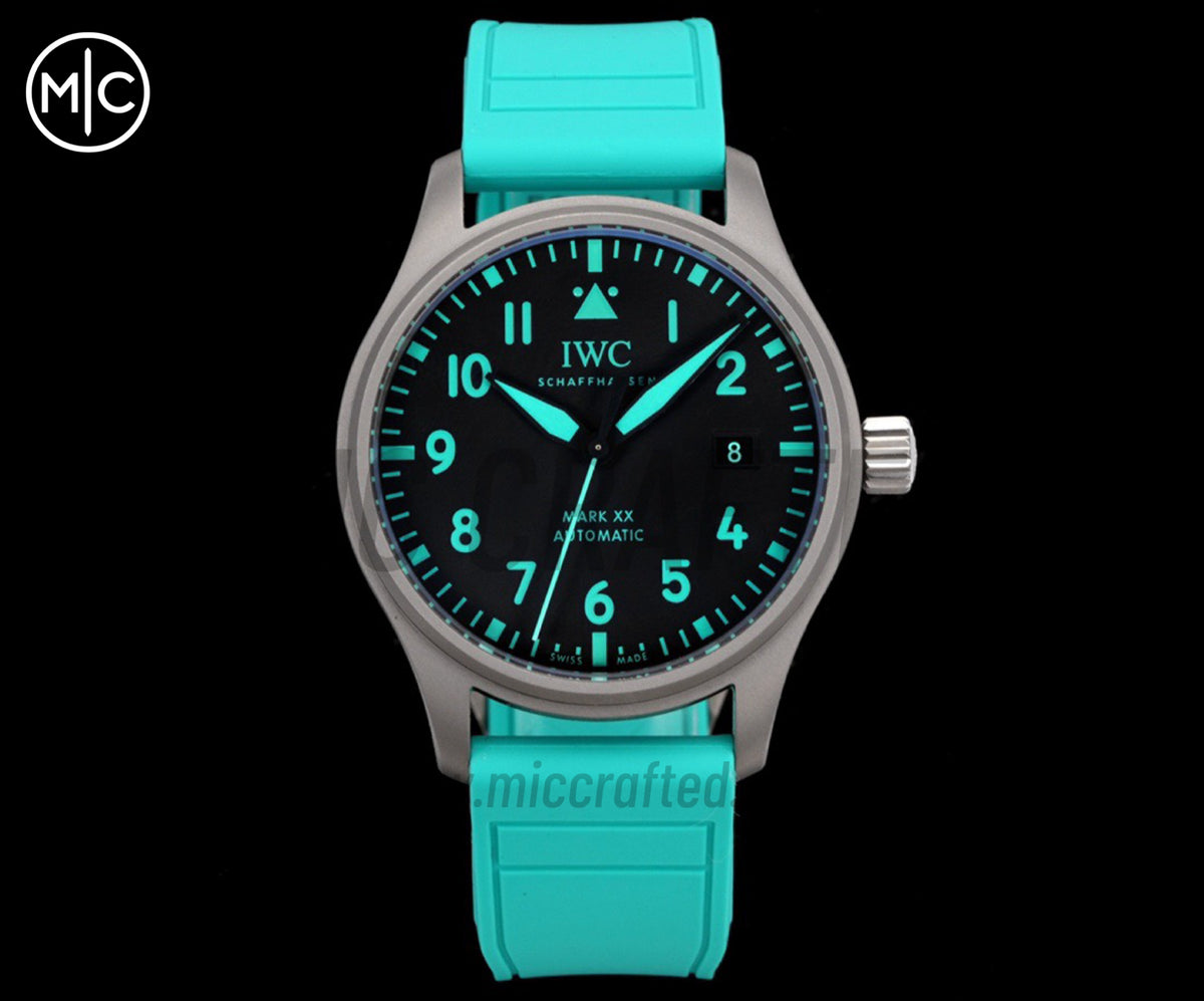 Mark XX 40mm Mercedes-AMG PETRONAS F1 Black Dial on Green Rubber Strap – Premium Edition