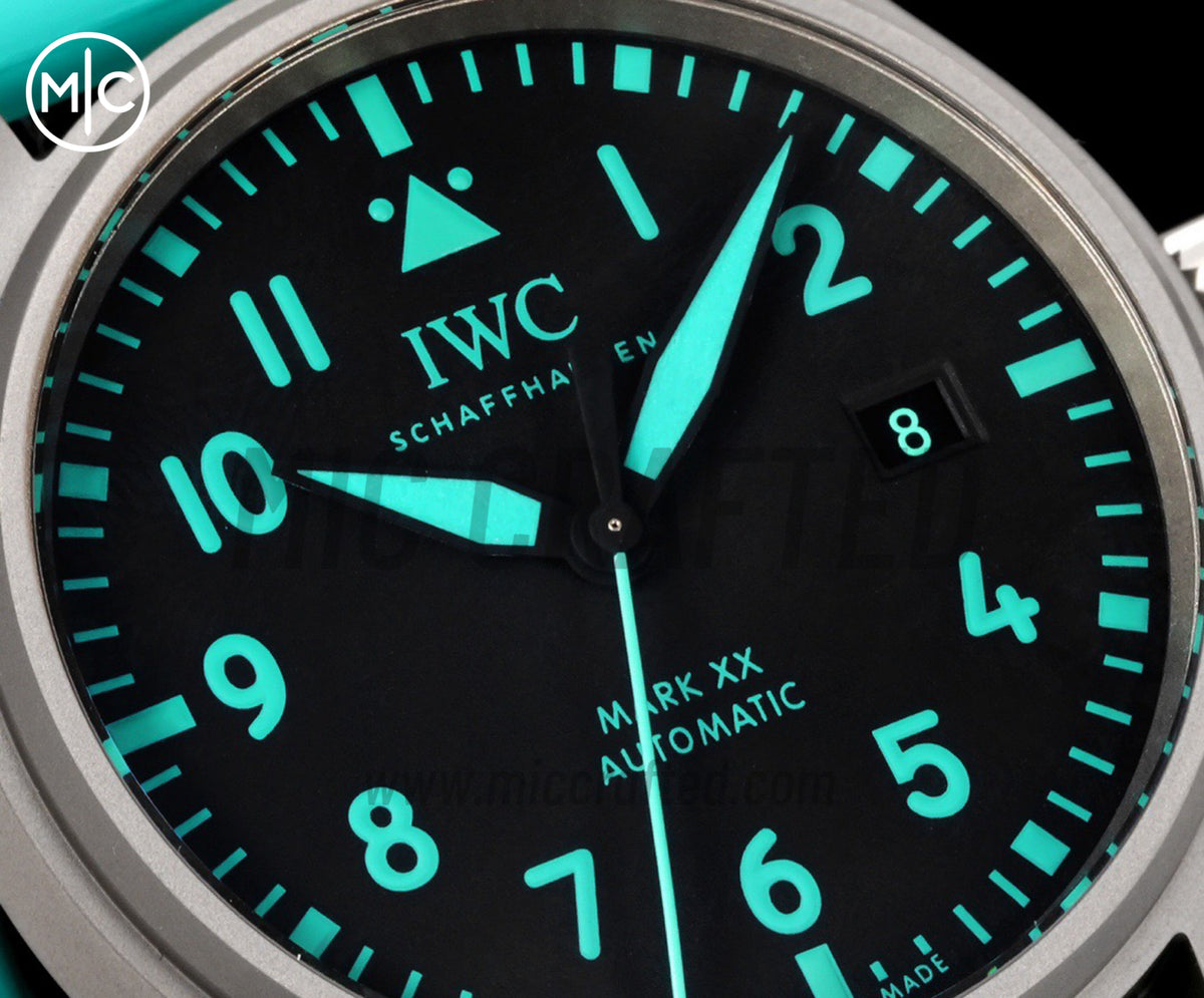 Mark XX 40mm Mercedes-AMG PETRONAS F1 Black Dial on Green Rubber Strap – Premium Edition