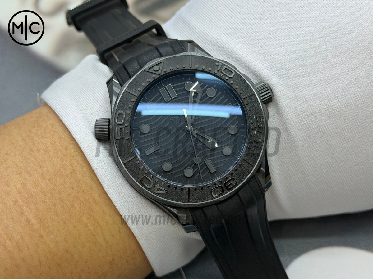 Seamaster 300m 43.5mm Black Ceramic Ceramic Bezel on Black Rubber Strap – Premium Edition
