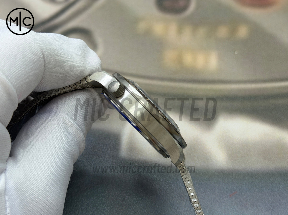 Seamaster 300 "No Time to Die" Limited Edition on Titanium Mesh Bracelet – Premium Edition