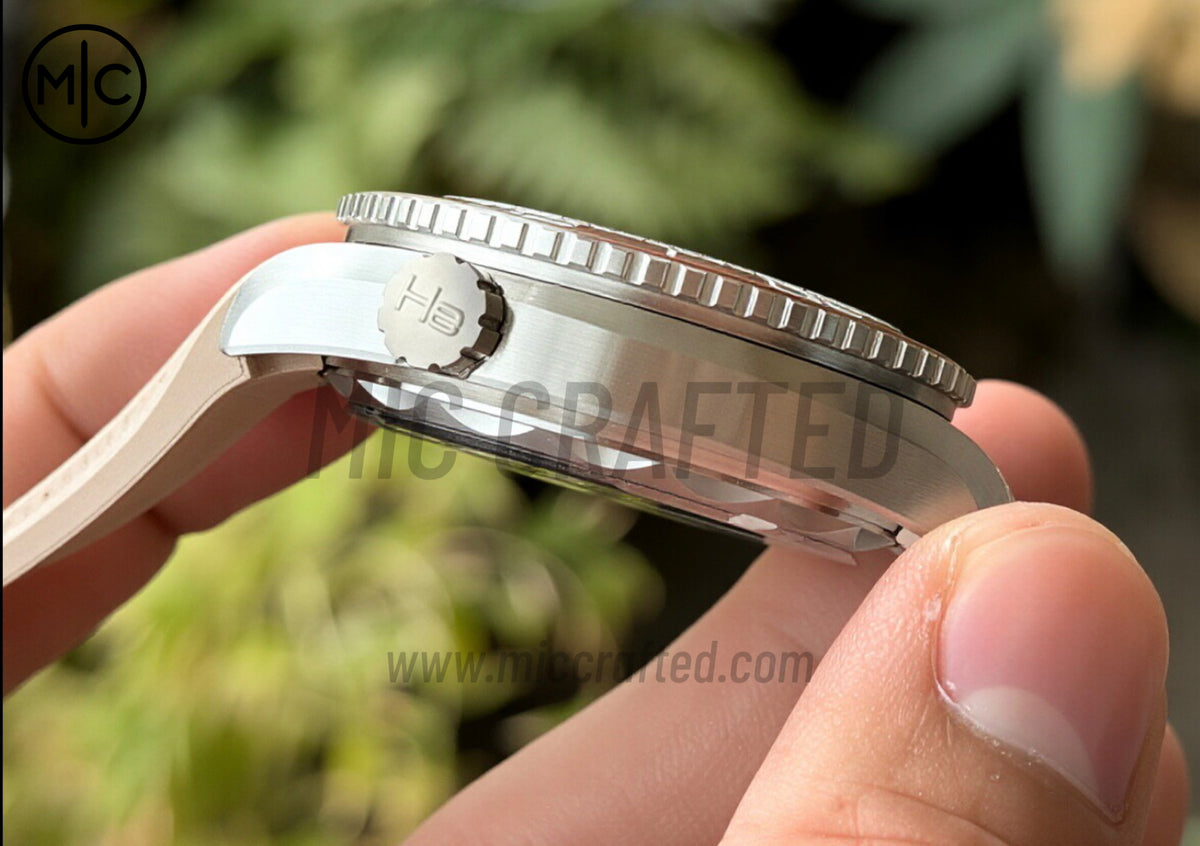 Planet Ocean 43.5mm SS Brown Bezel Sand Dial on Sand Rubber Strap – Premium Edition