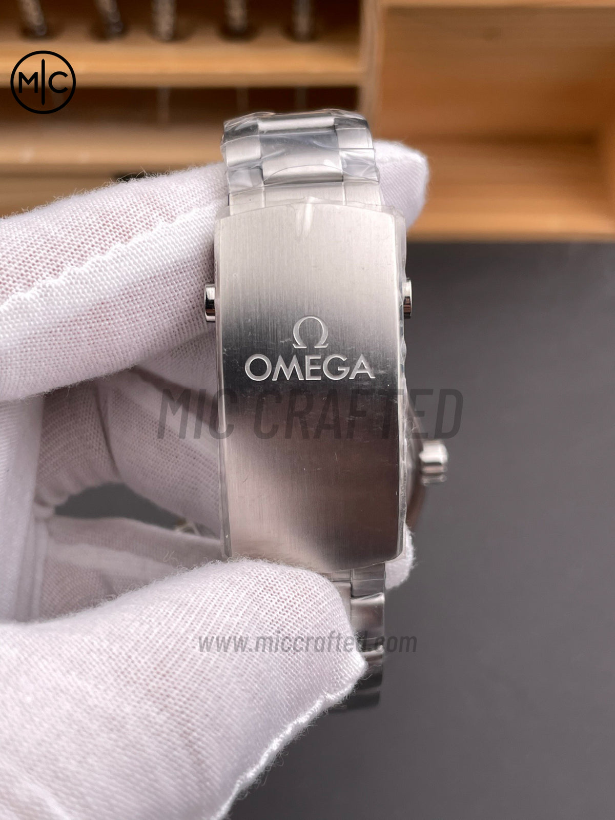 Planet Ocean 600M 43.5 mm SS Blue Dial Blue Bezel on SS Bracelet – Premium Edition
