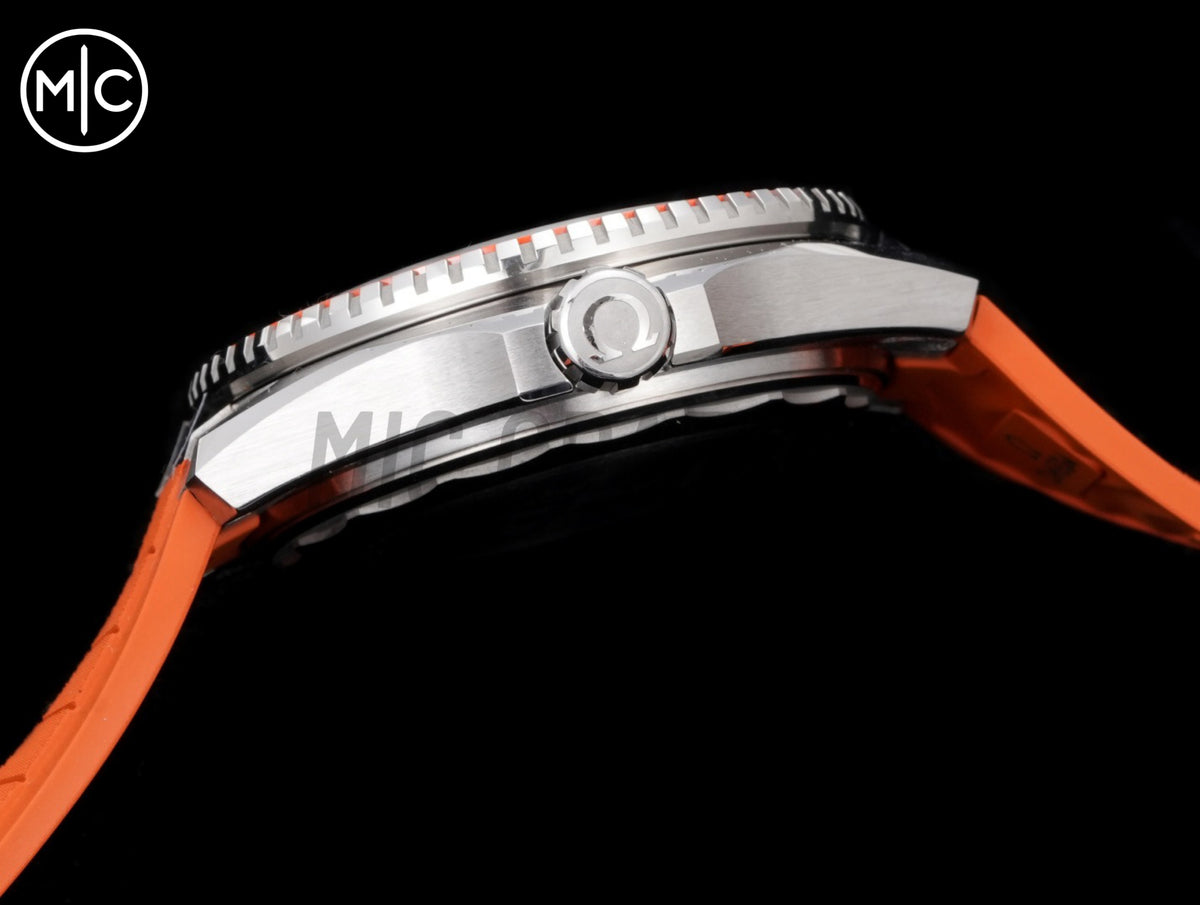 Planet Ocean 600M 42mm Orange Bezel on Orange Rubber Strap – Premium Edition
