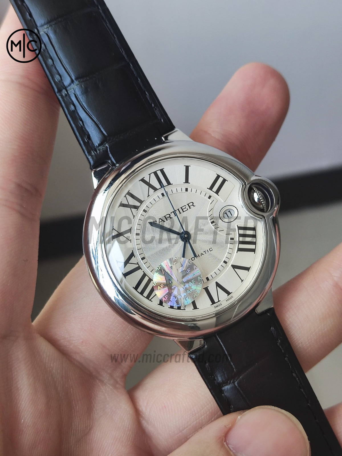 Ballon Bleu 42mm SS 白色紋理錶盤配黑色皮革錶帶 - 尊享版