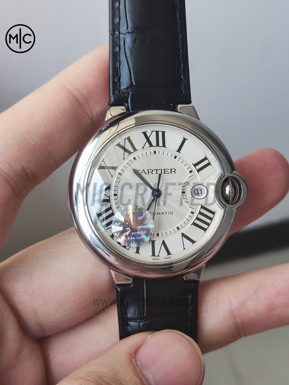 Ballon Bleu 42mm SS 白色紋理錶盤配黑色皮革錶帶 - 尊享版
