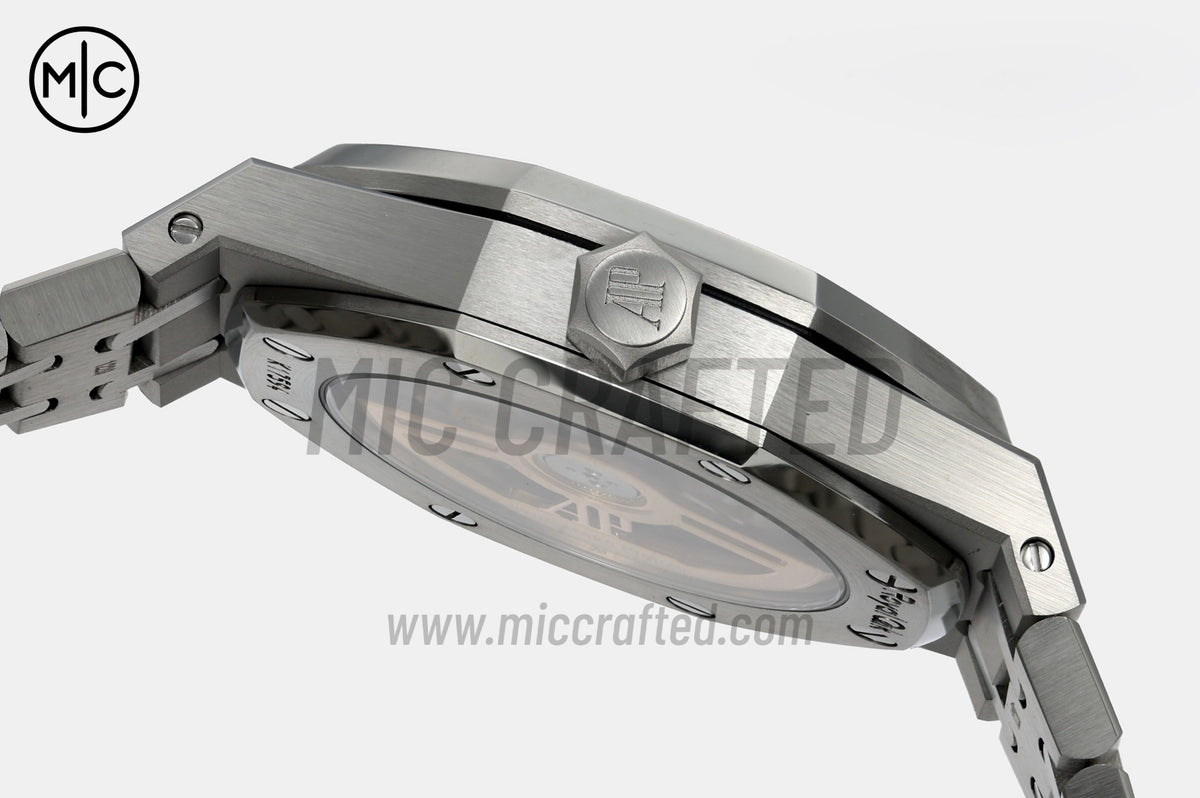 Royal Oak 37mm 15550 SS 銀色紋理錶盤配 SS 錶鏈 - 尊貴版