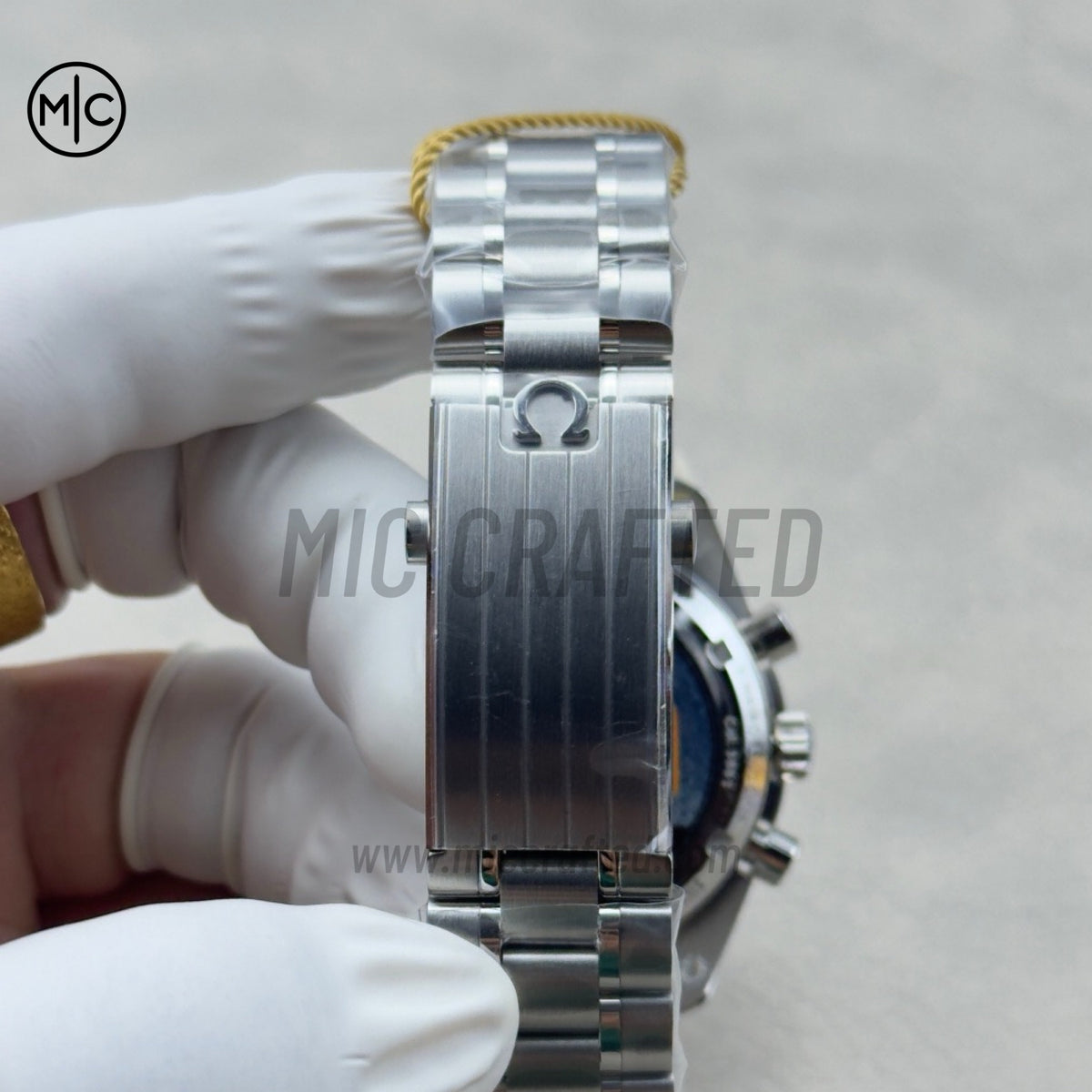 Speedmaster Professional 42mm “Silver Snoopy Award” 50th Anniversary on SS Bracelet – Premium Edition