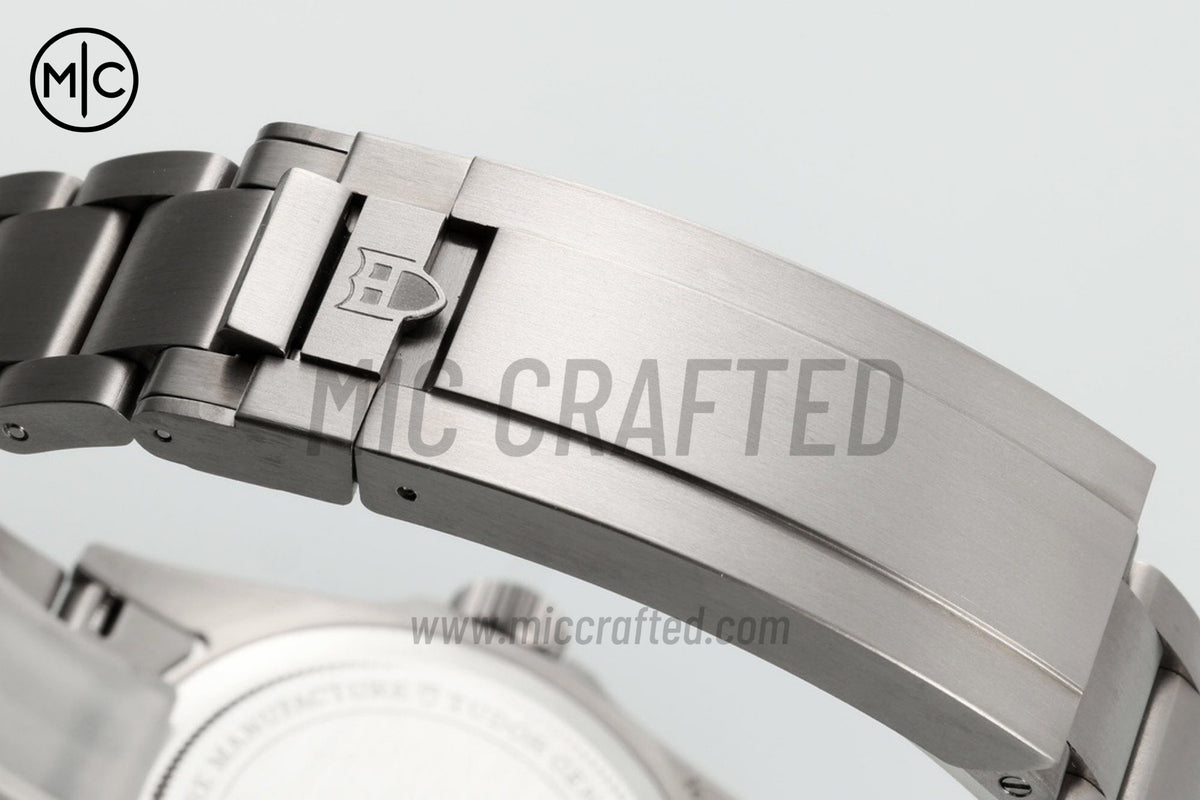 Pelagos 39mm Titanium Black Dial on Titanium Bracelet – Premium Edition