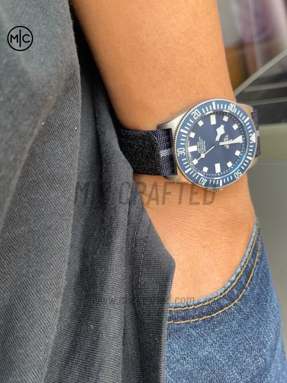 Pelagos FXD 42mm 鈦金屬 m25707b 藍色錶面 配藍色尼龍錶帶 - 高級版