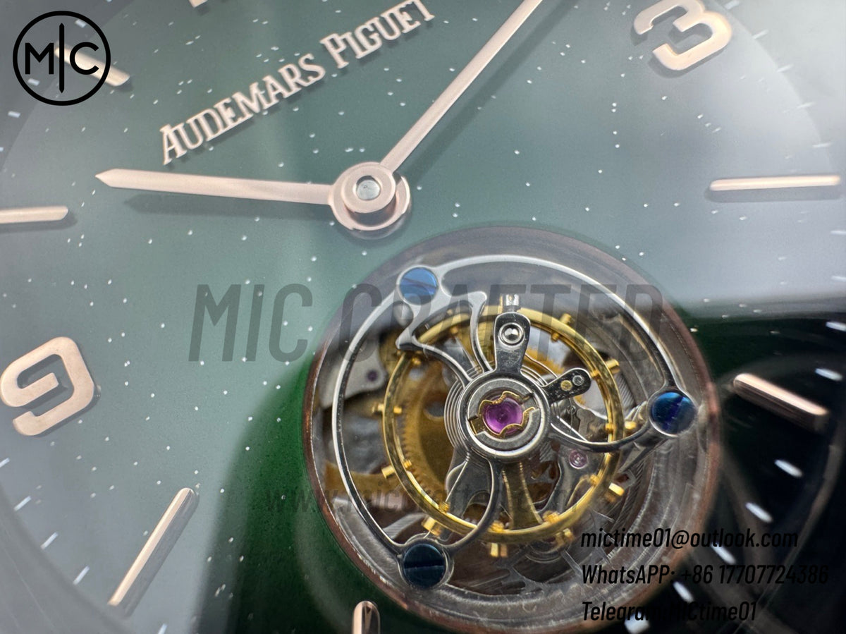 Code 11.59 26396NR 41mm RG 陀飛輪 漸層綠色錶盤 綠色皮革錶帶 – 尊貴版