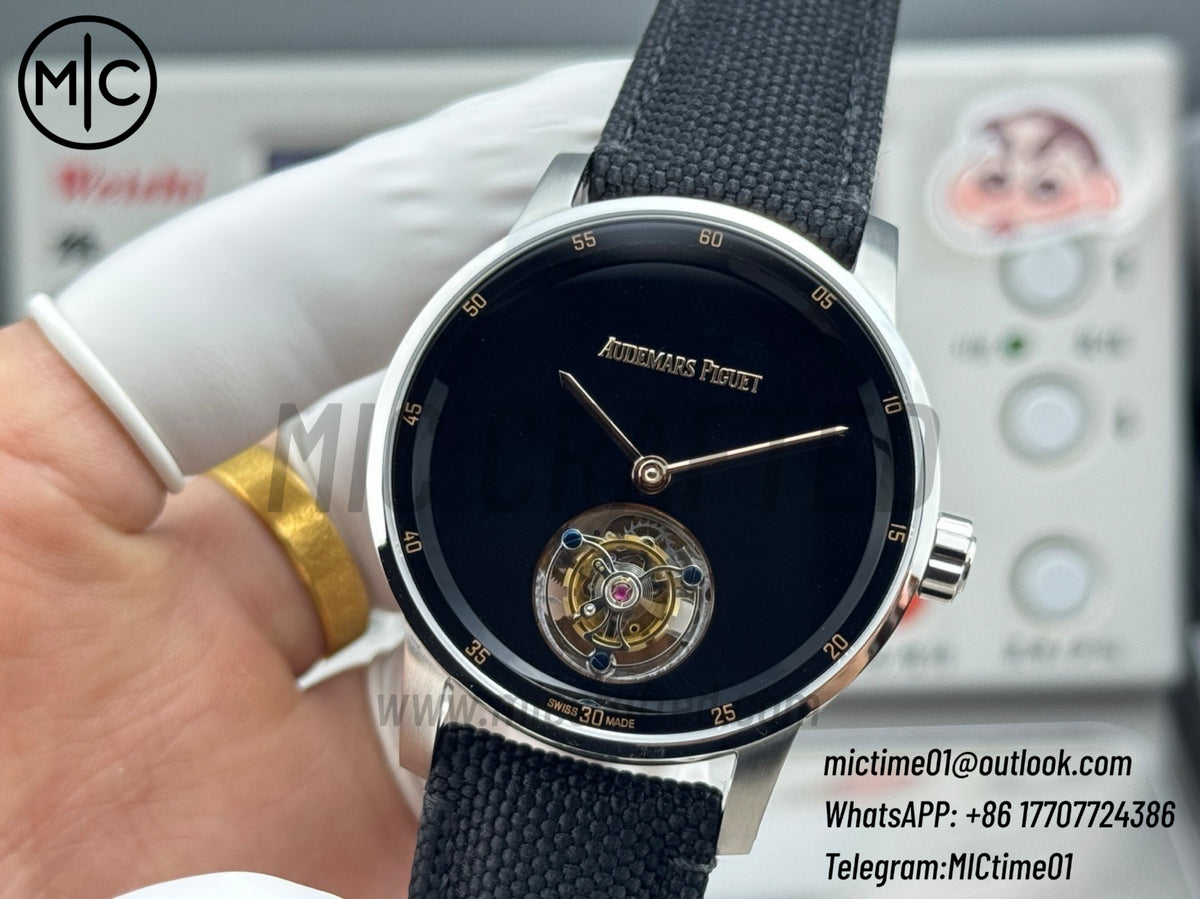 Code 11.59 26396NB 41mm 陀飛輪 SS 黑色錶盤 黑色尼龍錶帶 – 尊貴版