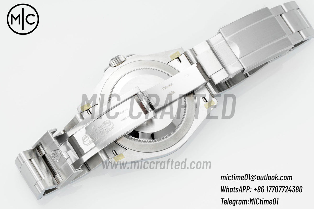 Air-King 126900 40mm 904L Steel Black Dial on SS Bracelet – Premium Edition