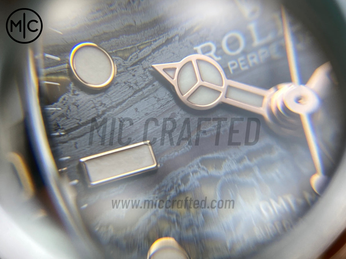 GMT-Master II 126715 CHNR 904L 虎眼石錶盤配 RG 錶鏈 - 尊享版