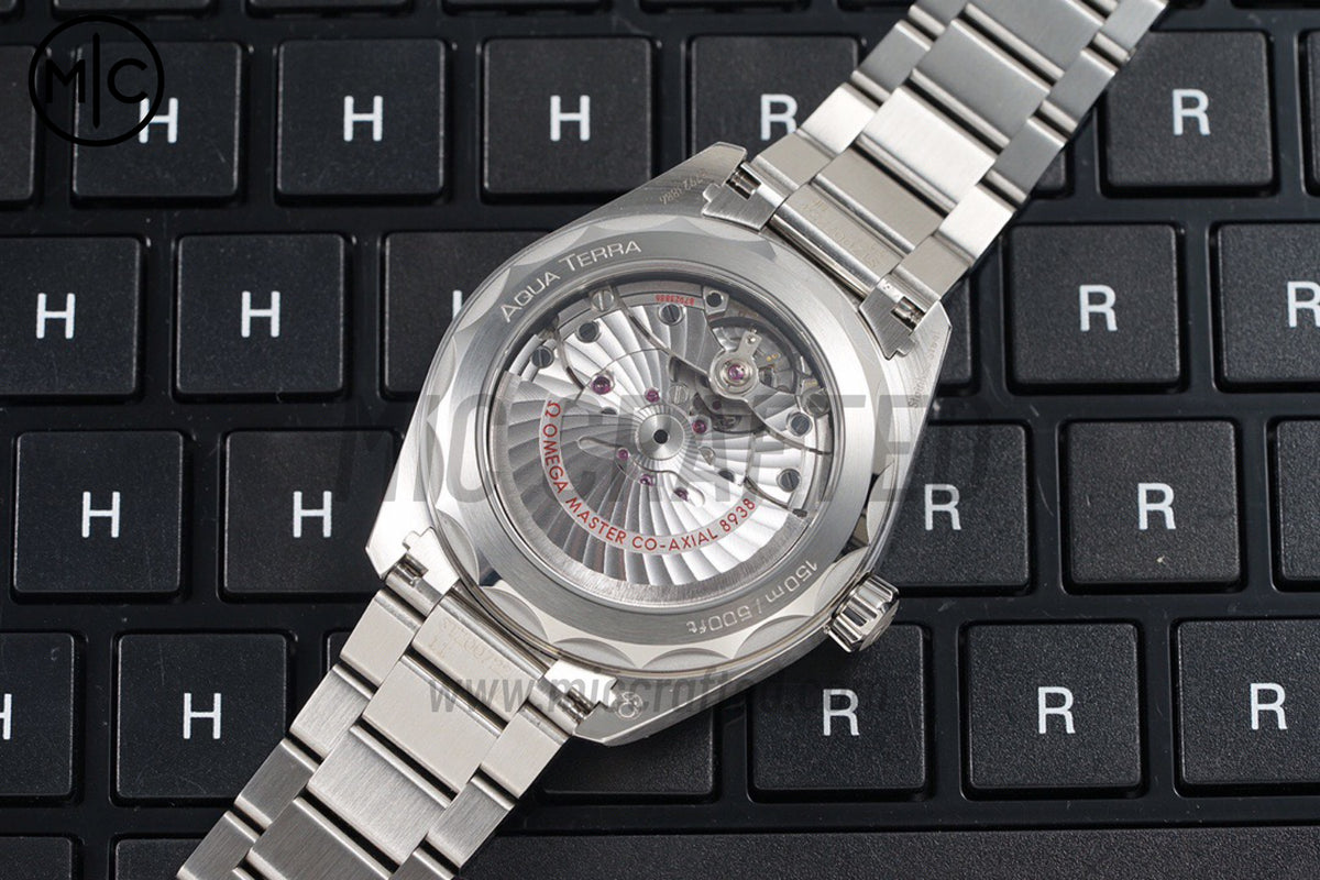 Aqua Terra GMT Worldtimer 43mm Deep Blue Dial on SS Bracelet – Premium Edition