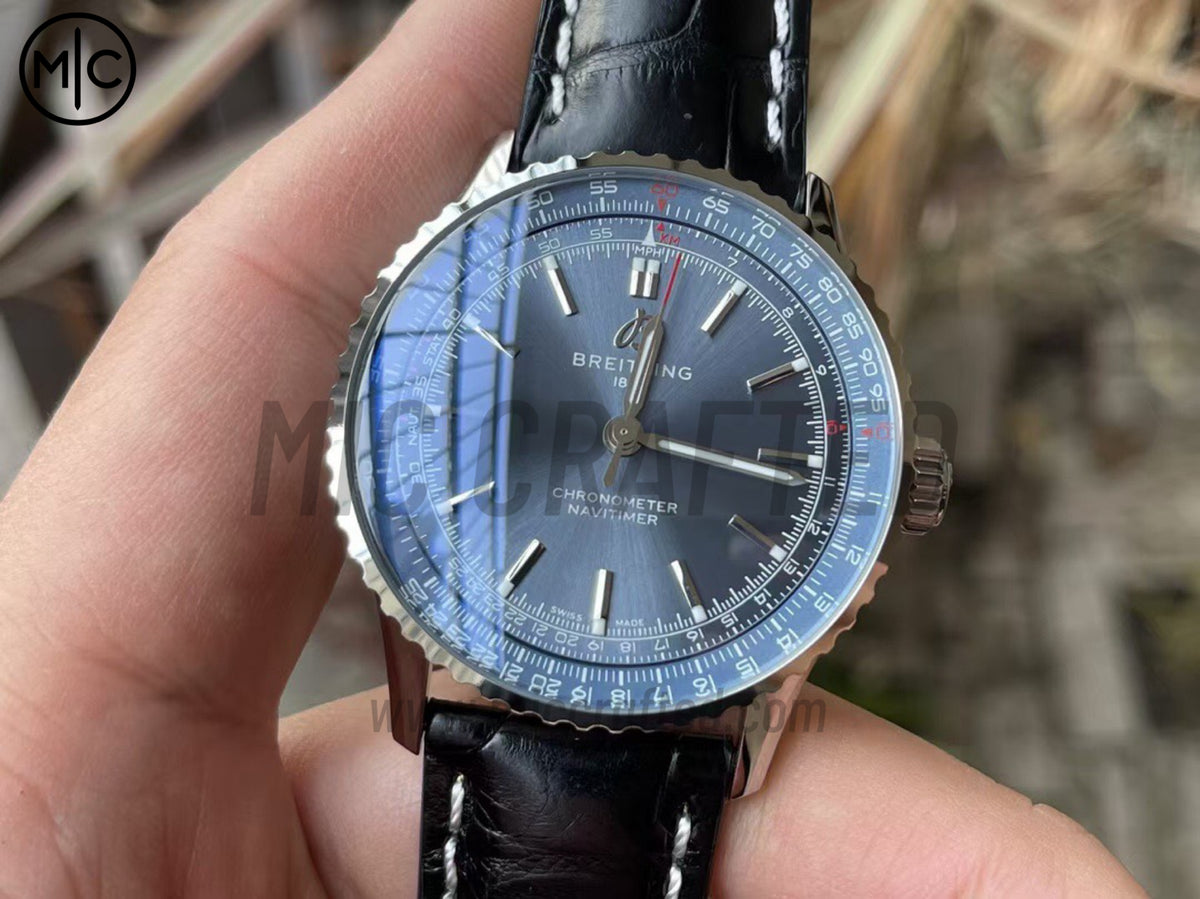 Navitimer Automatic 41mm SS 藍色錶盤配黑色皮革錶帶 – Premium Edition