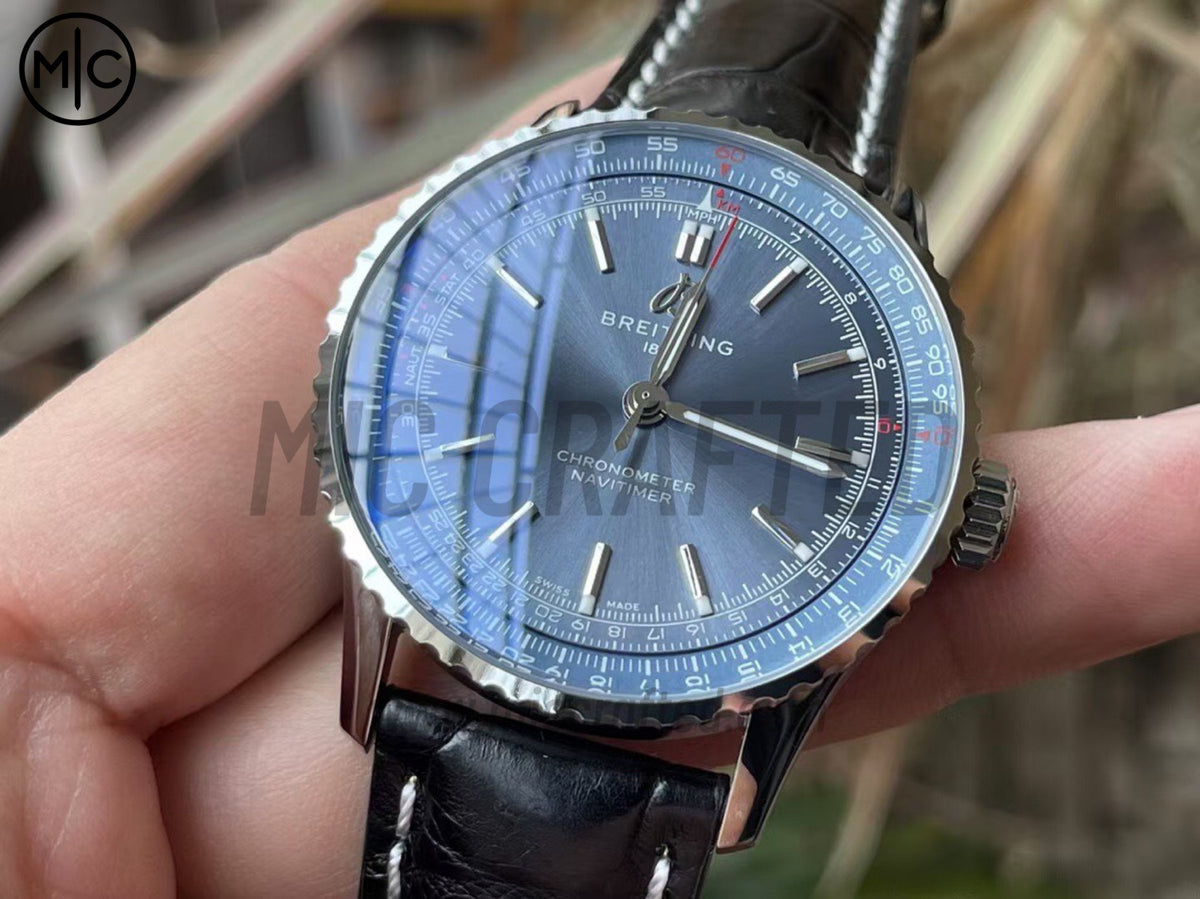 Navitimer Automatic 41mm SS 藍色錶盤配黑色皮革錶帶 – Premium Edition