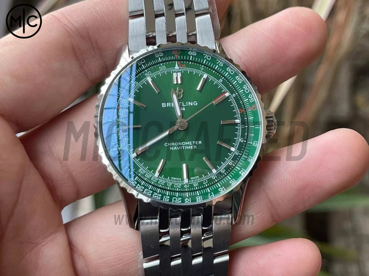 Navitimer Automatic 41mm SS 綠色錶盤配 SS 錶鏈 – Premium Edition