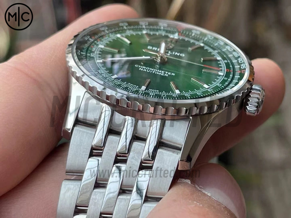 Navitimer Automatic 41mm SS 綠色錶盤配 SS 錶鏈 – Premium Edition
