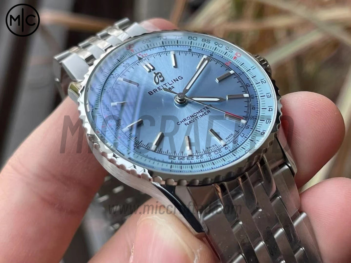 Navitimer Automatic 41mm SS 冰藍色錶盤配 SS 錶鏈 – Premium Edition