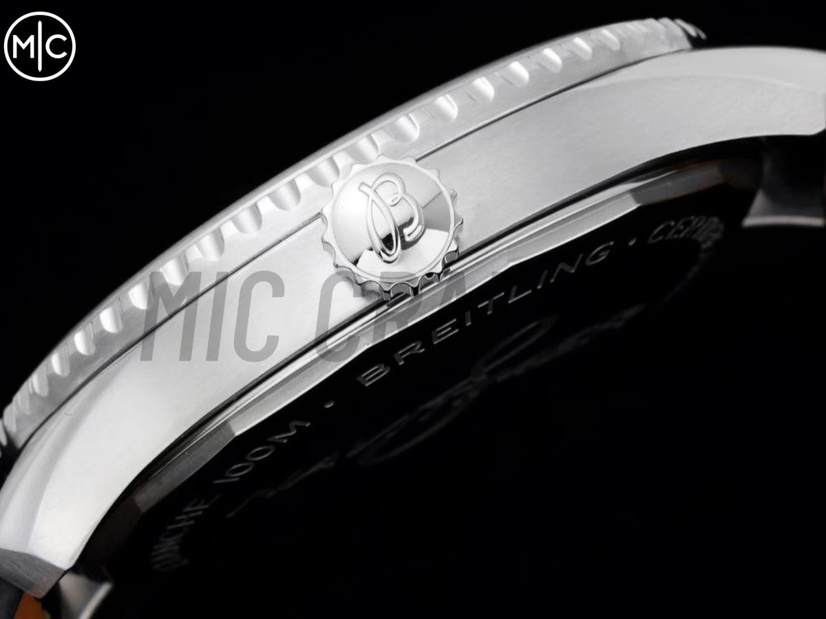 Aviator 8 41mm 黑色錶面搭配黑色皮革錶帶 - 尊貴版