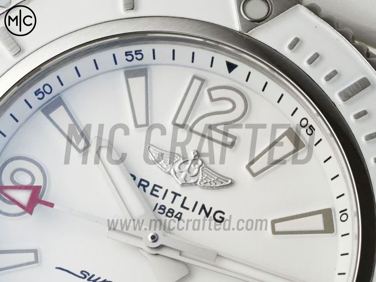 Superocean Automatic 36mm 不鏽鋼白色錶面、白色錶圈搭配白色橡膠錶帶 - 尊貴版