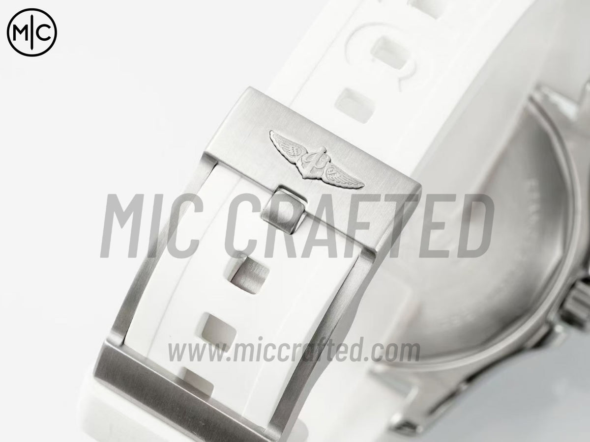 Superocean Automatic 36mm 不鏽鋼白色錶面、白色錶圈搭配白色橡膠錶帶 - 尊貴版
