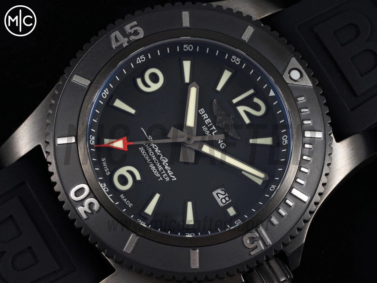 Superocean Automatic 46mm PVD 黑色錶面、黑色錶圈搭配黑色橡膠錶帶 - 尊貴版