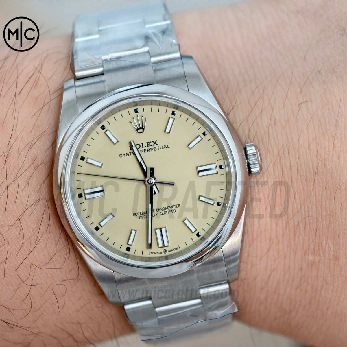 Oyster Perpetual 126000 36毫米 904L 精鋼 2025 米色錶盤 - 高級版