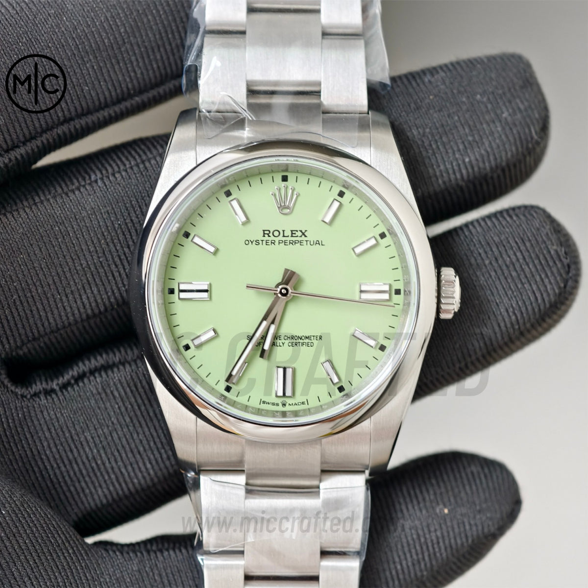 Oyster Perpetual 126000 36毫米 904L 精鋼 牛油果色錶盤 - 高級版