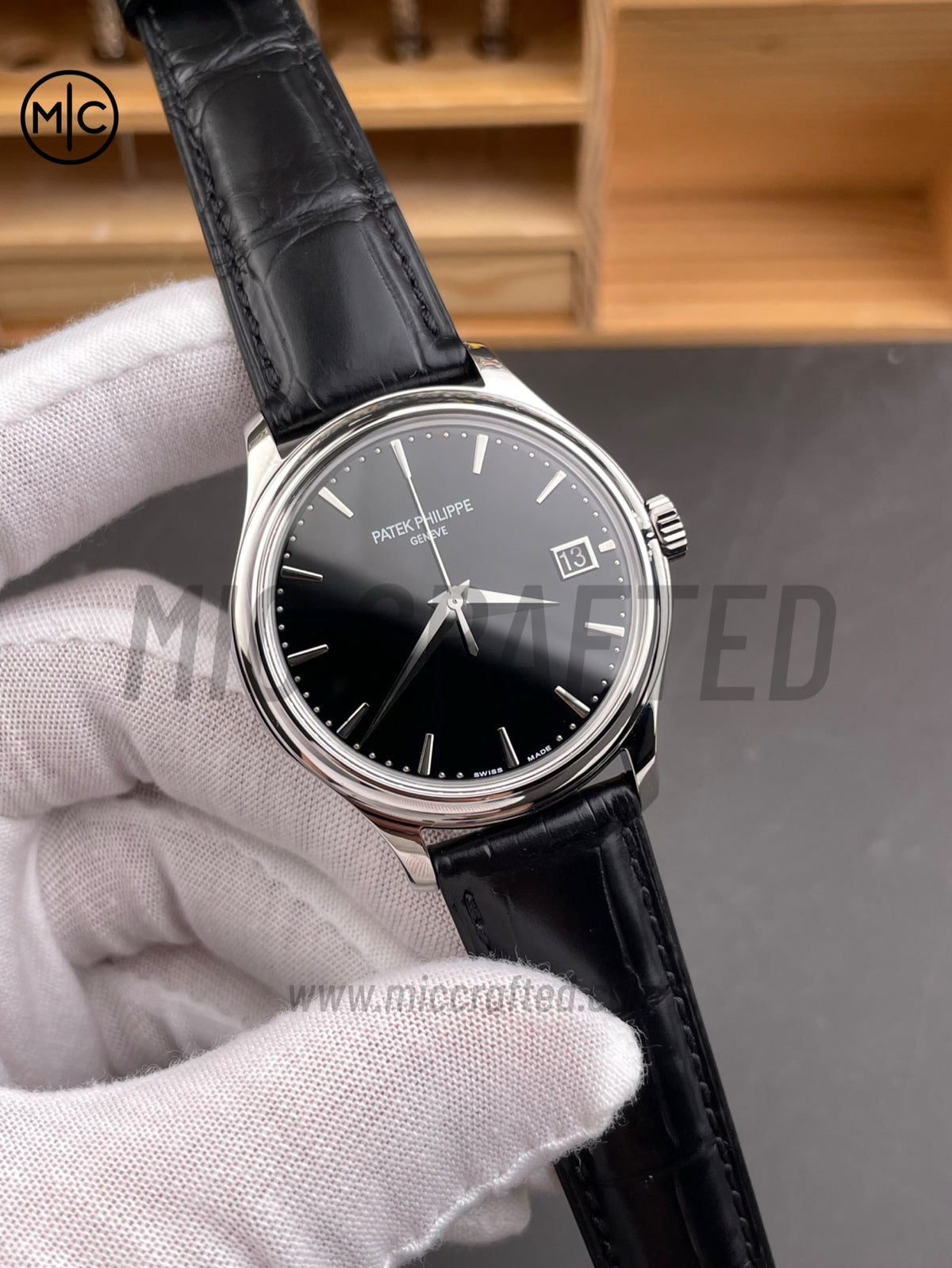 Calatrava 5227 39mm SS 黑色錶盤配黑色皮革錶帶 - 高級版