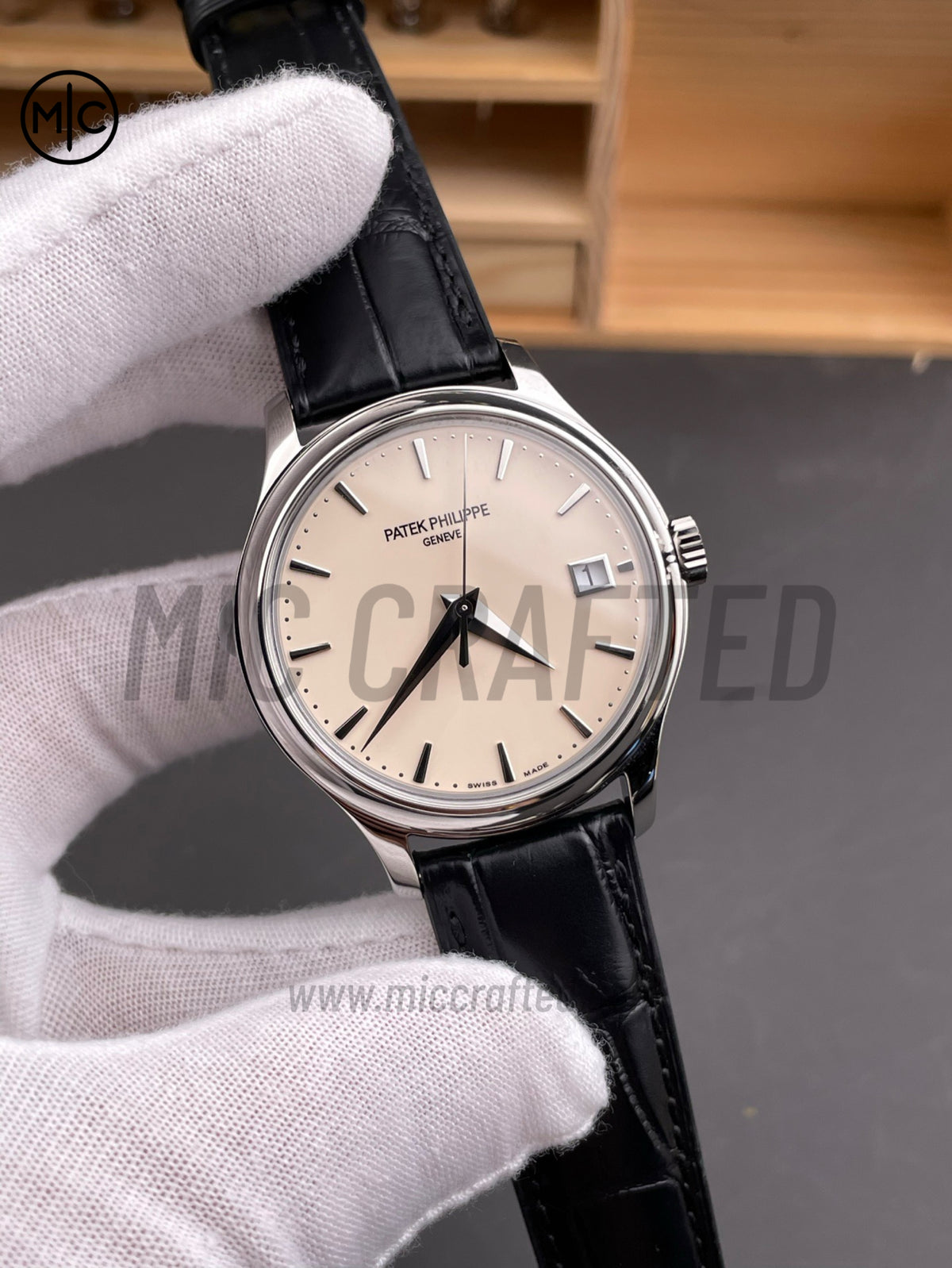 Calatrava 5227 39mm SS 白色錶盤配棕色皮革錶帶 - 高級版