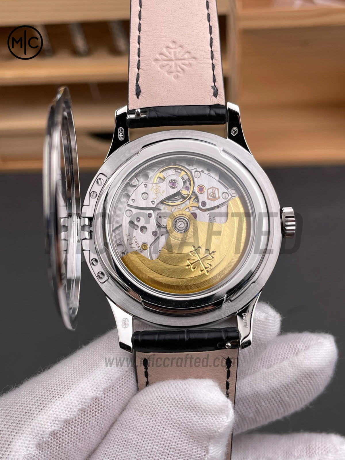 Calatrava 5227 39mm SS 白色錶盤配棕色皮革錶帶 - 高級版