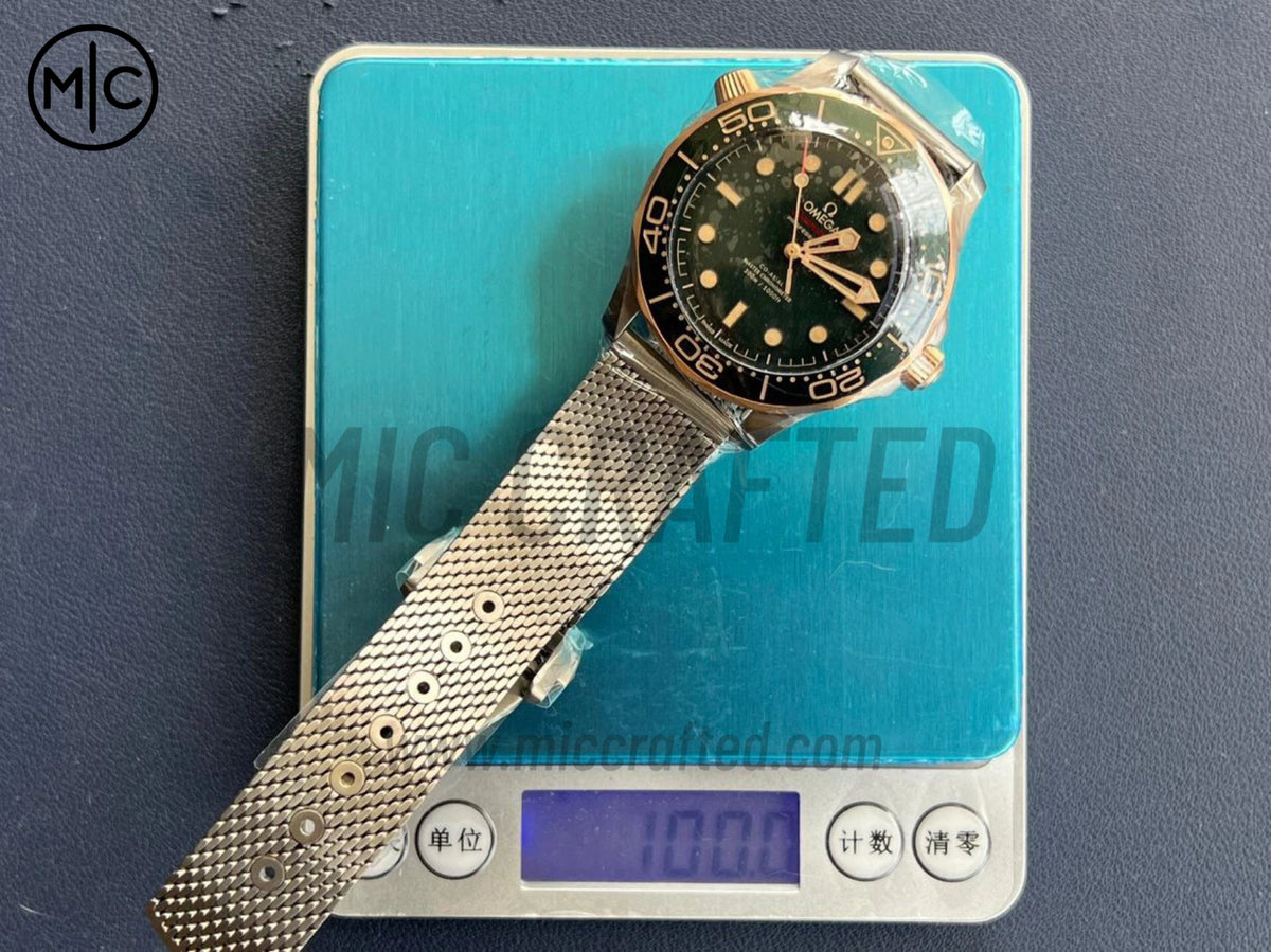 Seamaster 300M 42mm 潛水鈦金屬/青銅綠色錶盤配鈦金屬網帶 - 高級版