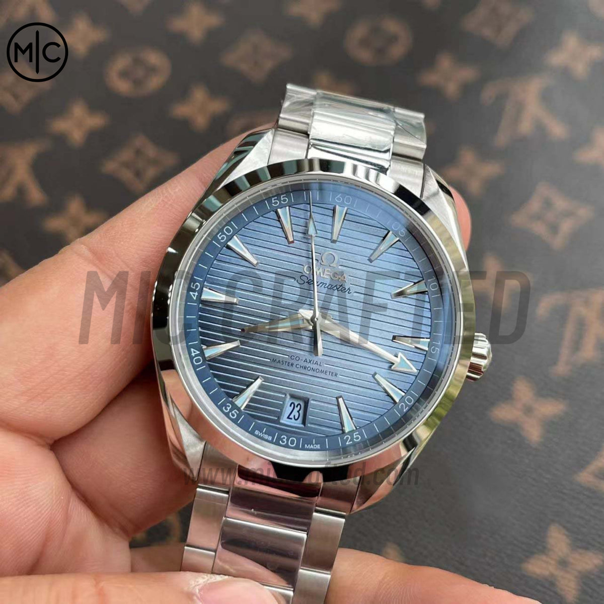Aqua Terra 150M 41mm 大師天文台腕錶 淺藍色錶面 配精鋼錶鏈 - 高級版