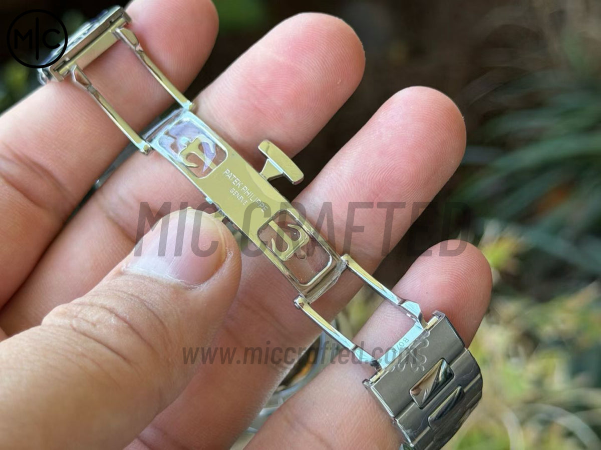 Nautilus 5711 40mm NTPT 碳纖維錶圈 鏤空錶盤搭配不鏽鋼錶鏈 - 手工製作版