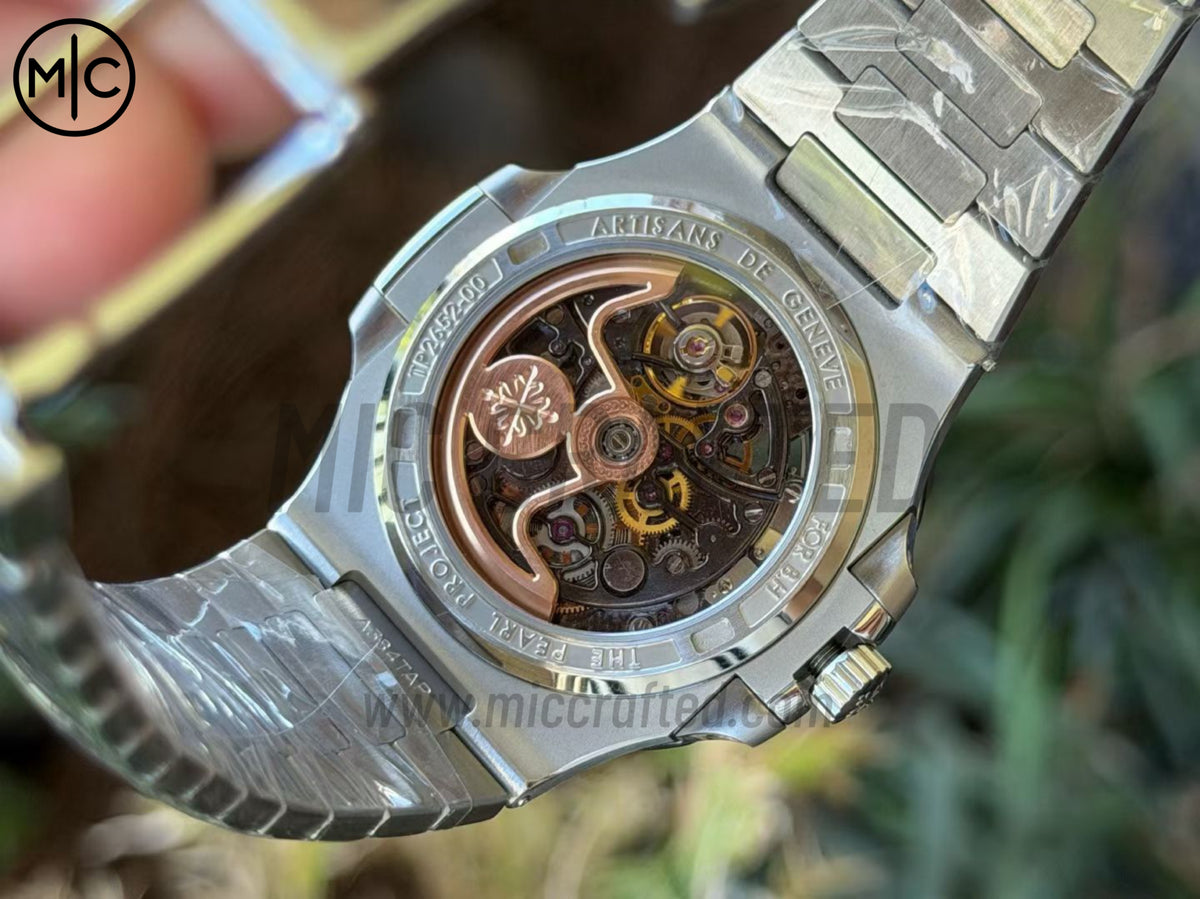 Nautilus 5711 40mm NTPT 碳纖維錶圈 鏤空錶盤搭配不鏽鋼錶鏈 - 手工製作版