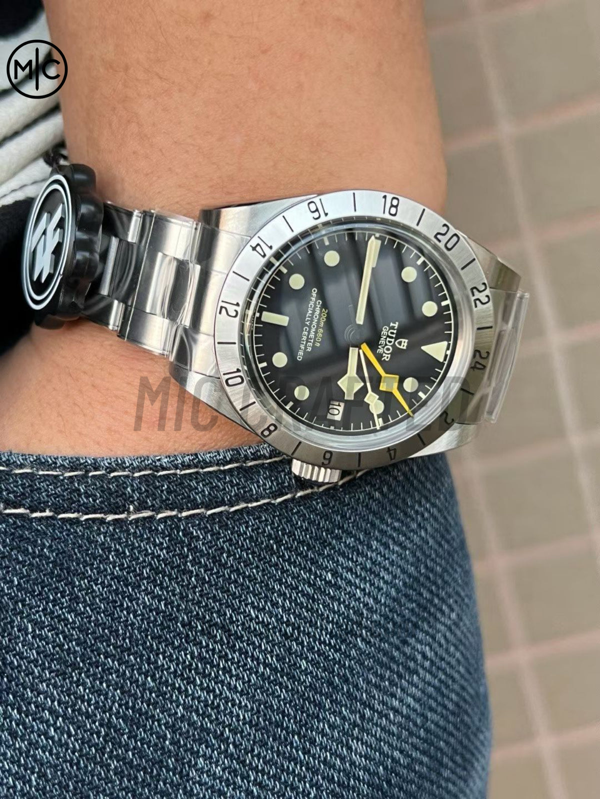 Black Bay Pro M79470 39mm GMT 不鏽鋼 黑色錶盤搭配不鏽鋼錶鏈 - 尊享版